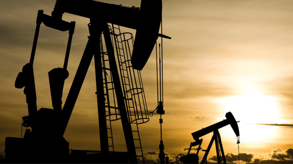 Maximizing Value in Mature Field Developments: A Comprehensive Guide to Addressing Late Life Issues in Upstream Oil and Gas Operations